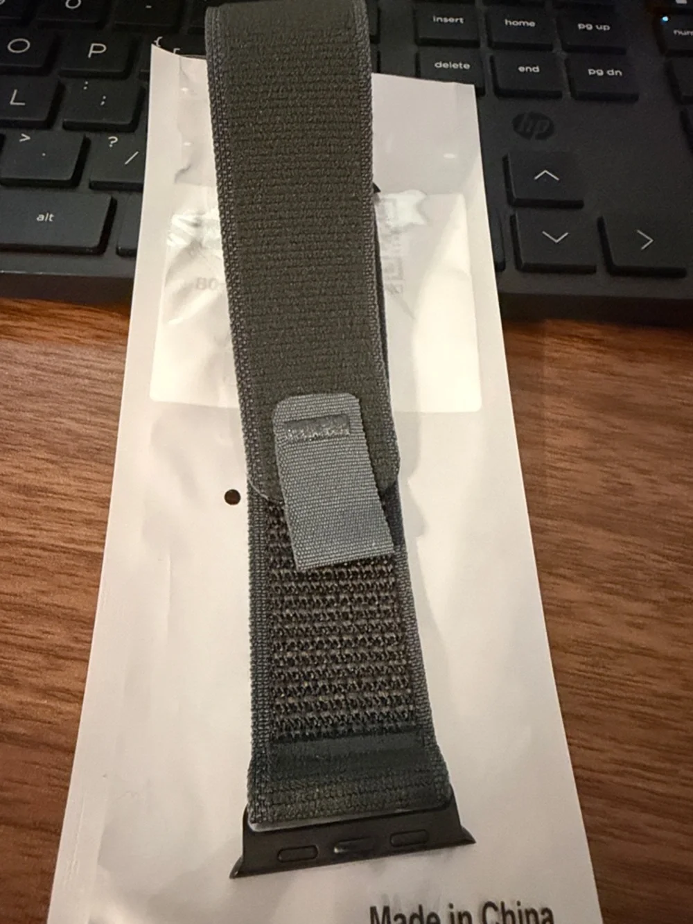 NWT SET OF 2 Apple Watch bands unbranded